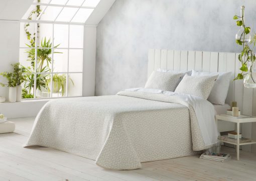 Colcha modelo GAUDI Para cama de 135 cm o 150 cm de anchura Medida del producto 235/250 x 280 cm Mejor calidad a bajo precio